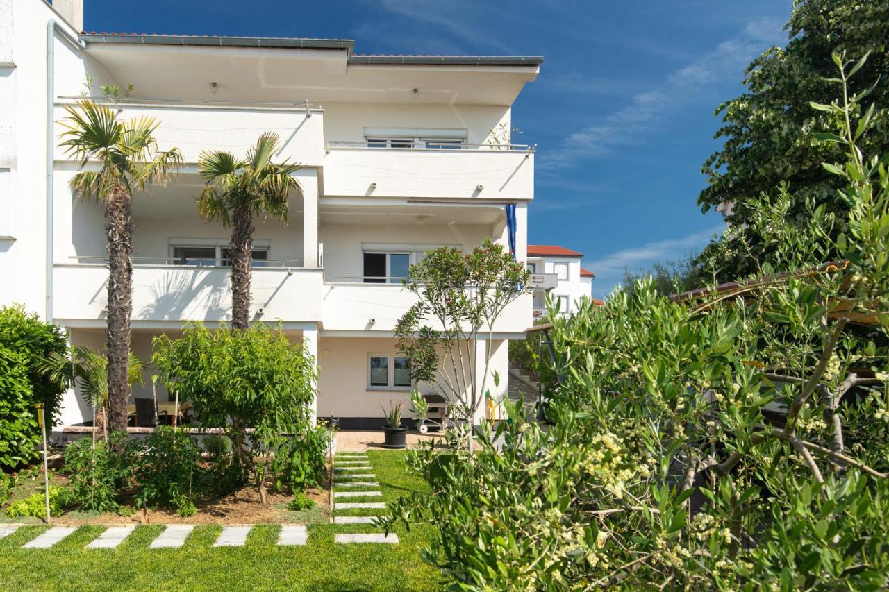 Apartments Oleander Krk Town Εξωτερικό φωτογραφία
