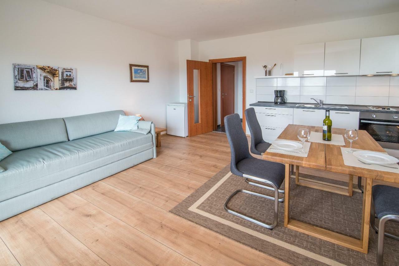 Apartments Oleander Krk Town Εξωτερικό φωτογραφία